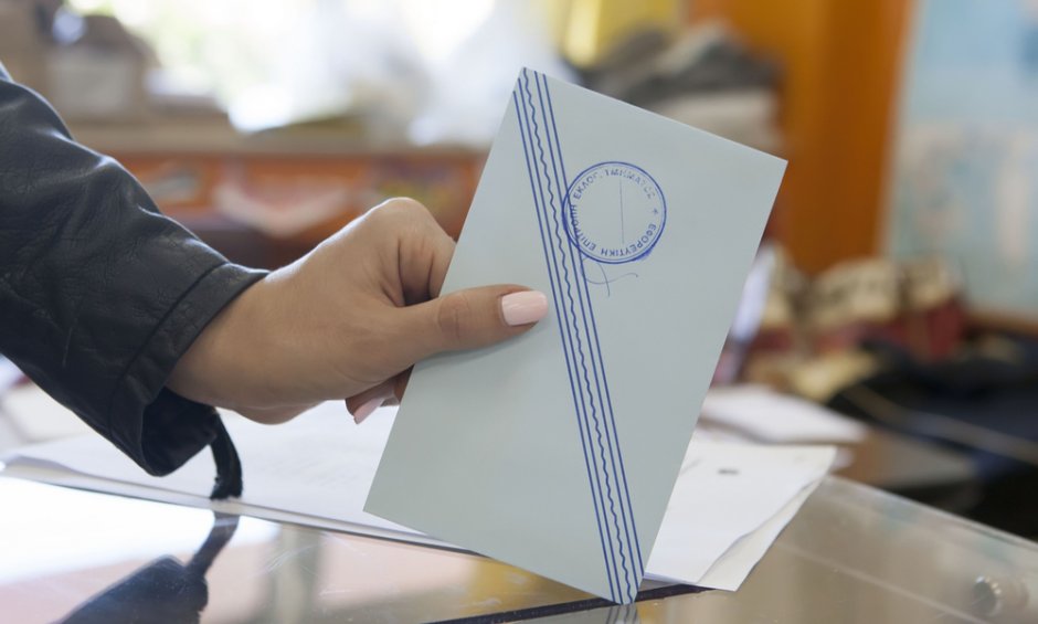 Δημοσκόπηση: Διψήφιο προβάδισμα διατηρεί η ΝΔ έναντι του ΣΥΡΙΖΑ - Δείτε την πρόθεση ψήφου