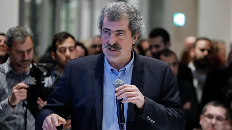 «Εμφύλιος» στον ΣΥΡΙΖΑ - Πολάκης σε Κούλογλου: ''Ξαναγύρνα στην δημοσιογραφία''