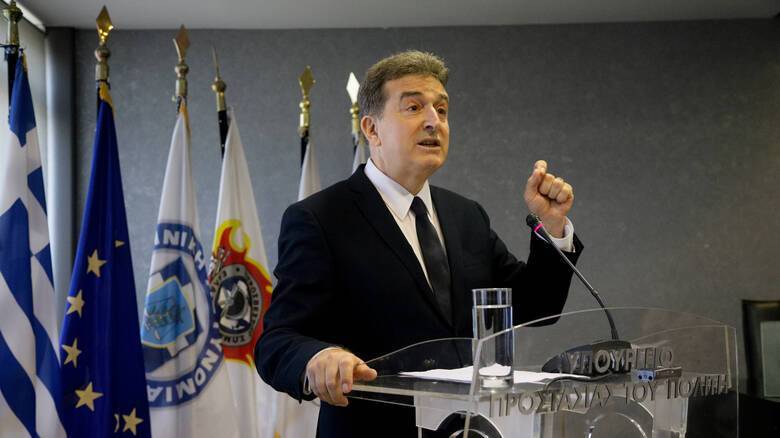 Χρυσοχοΐδης: ''Θα κερδηθεί η μάχη με τις φλόγες''