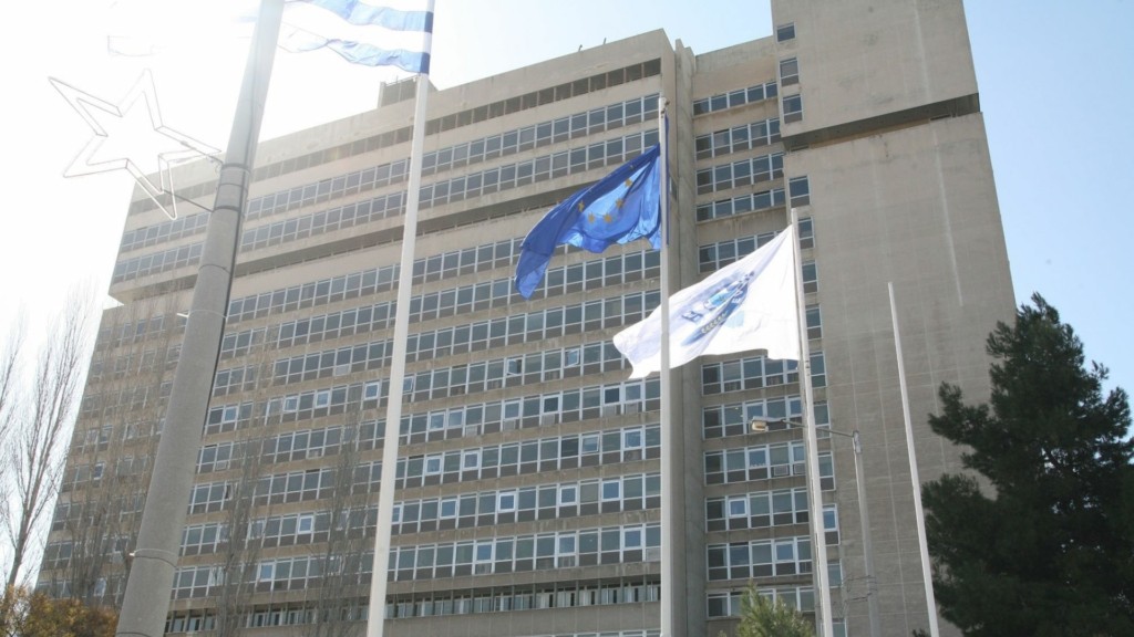 «Καμπανάκι» από την ΕΥΠ σε υπουργούς: ''Προσοχή με τα κινητά σας''