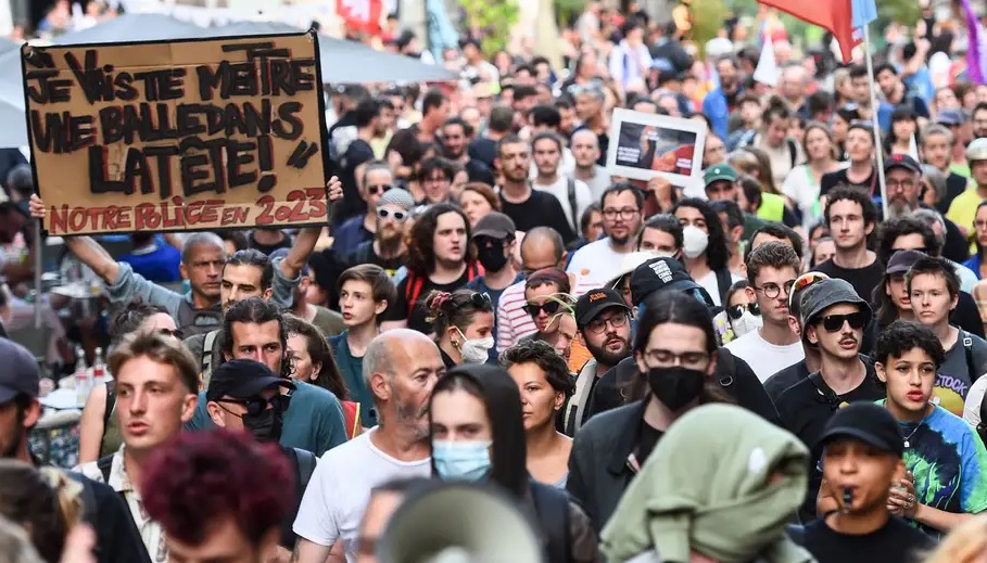 Γαλλία: «Η εξέγερση της γης» συνεχίζεται