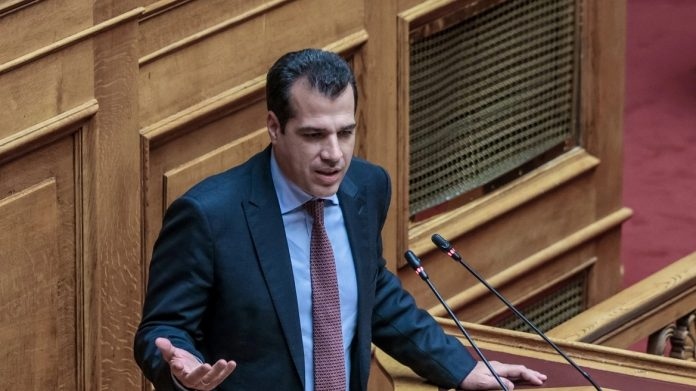 Πλεύρης: ”Δεν καταψηφίζουν την κυβέρνηση οι βουλευτές που θα απέχουν ή θα καταψηφίσουν τον γάμο των ομόφυλων ζευγαριών”