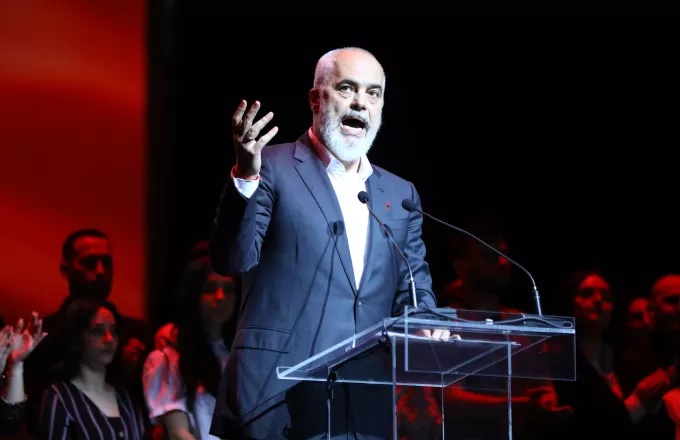 «Πρόκληση» Ράμα: Οι Αλβανοί της Ιταλίας δεν υποχρεώθηκαν να αλλάξουν τα ονόματά τους όπως στην Ελλάδα