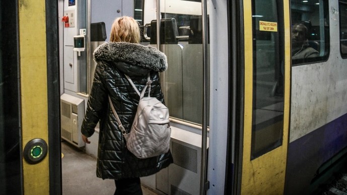Στις ράγες ξανά προαστιακός και τρένα