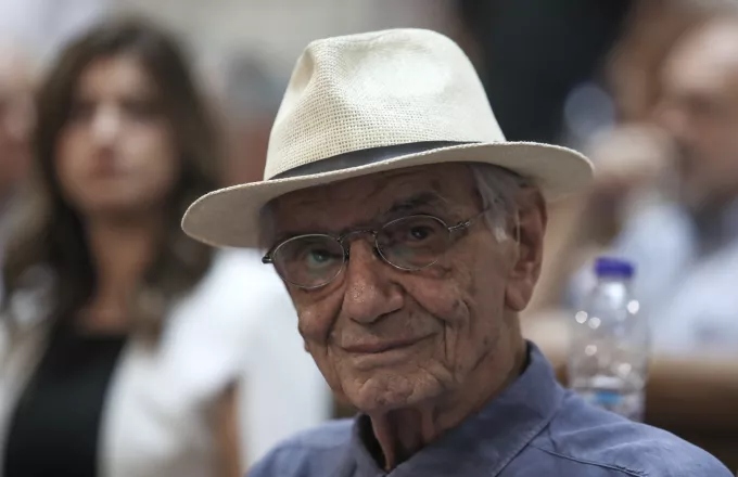 Πέθανε ο σπουδαίος συγγραφέας Βασίλης Βασιλικός
