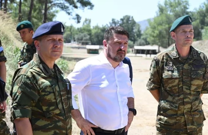 Σε στρατόπεδα της Κομοτηνής, Θεσσαλονίκης και Λάρισας σήμερα ο Νίκος Χαρδαλιάς