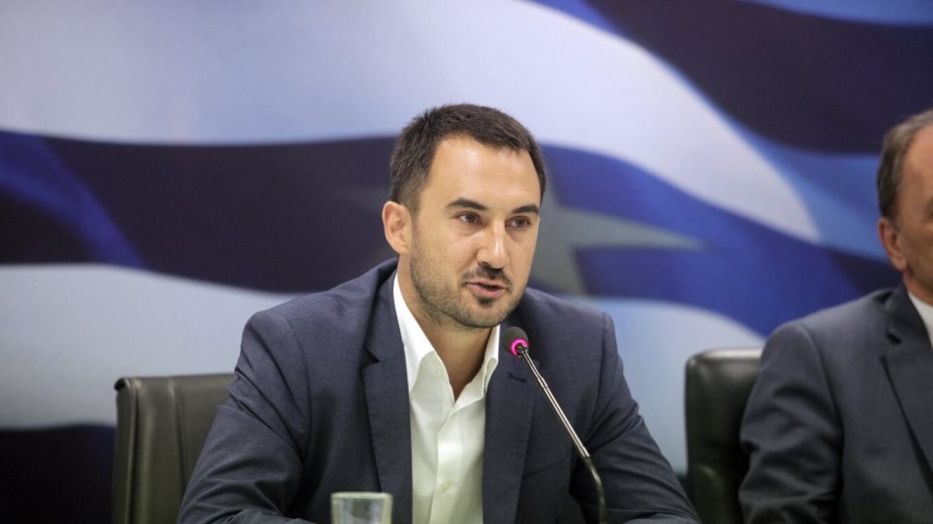 «Λάθος χειρισμούς Μητσοτάκη» βλέπει ο Χαρίτσης για την ακύρωση της συνάντησης με Σούνακ 