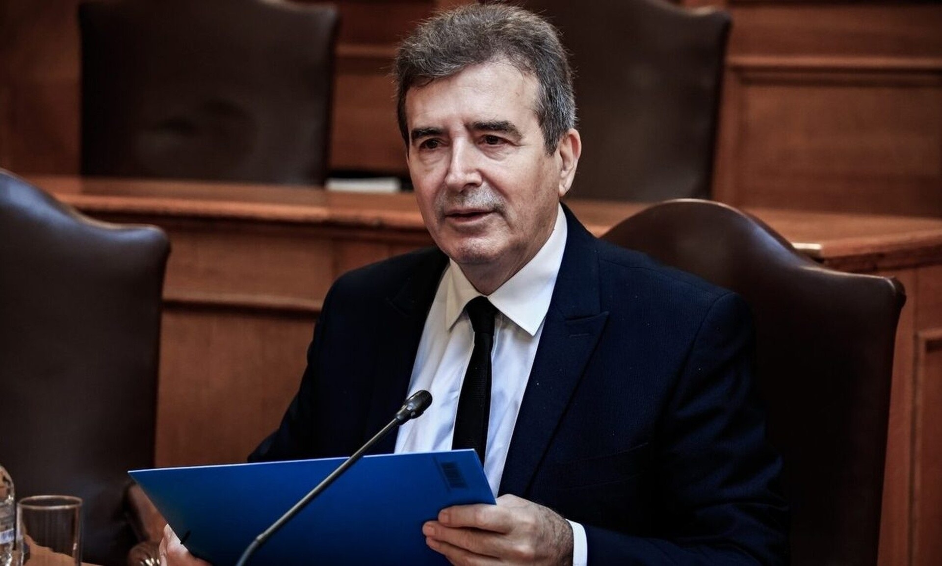 Χρυσοχοΐδης: Επείγουσες δράσεις για μεταναστευτικό και τη στήριξη της αστυνομίας
