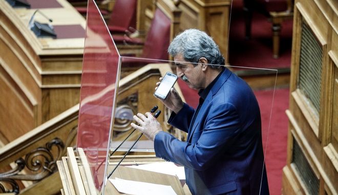 Εξώδικα της Real του Χατζηνικολάου σε Παύλο Πολάκη