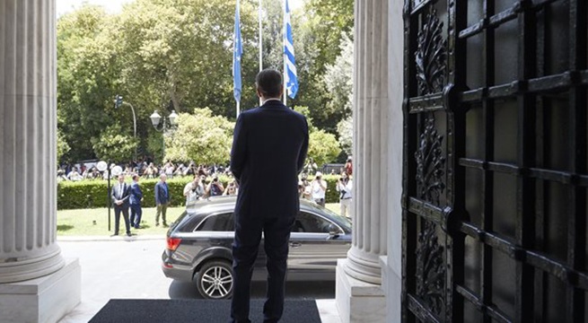 Ποιος και πότε μπορεί να κερδίσει τελικά τον Μητσοτάκη; 