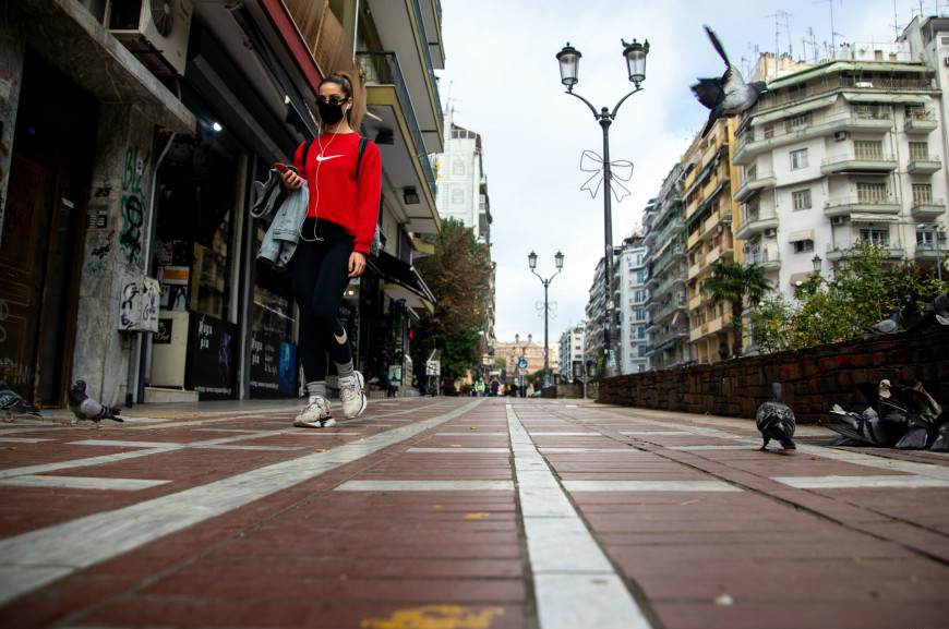 «Καμπανάκι» από Σύψα: ''Δεν είναι μηδενικές οι πιθανότητες για νέο lockdown''