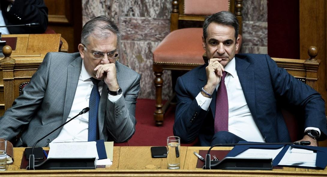 Κυβερνητική βούληση για πάταξη της οπαδικής βίας - Τι συμφώνησαν Μητσοτάκης και Θεοδωρικάκος