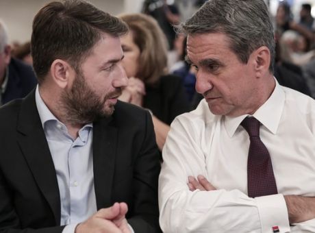 Βγήκαν «μαχαίρια» στο ΚΙΝΑΛ: ''Θλιβερό για ένα κόμμα οι ίσες αποστάσεις'', λέει ο Λοβέρδος