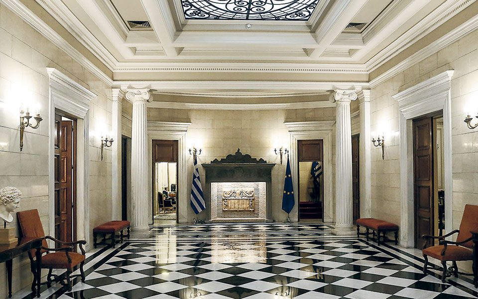 «Στοπ» από το Μαξίμου στα σενάρια για κάλπες μέσα στην άνοιξη