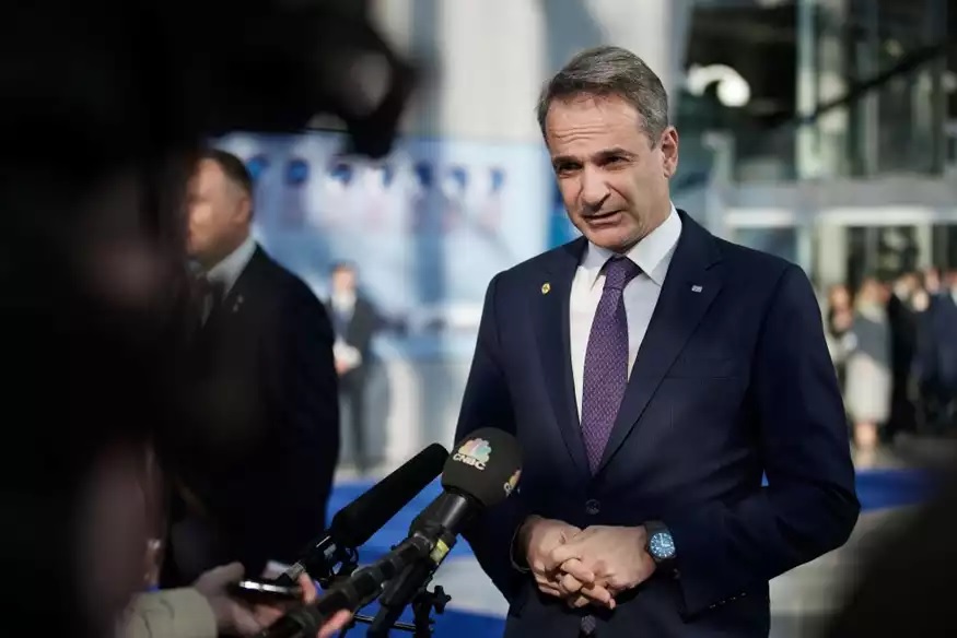 Μητσοτάκης: ''Ελπίζω η σημερινή γιορτή να σας βρίσκει με υγεία και χαρά μαζί με τους αγαπημένους σας''