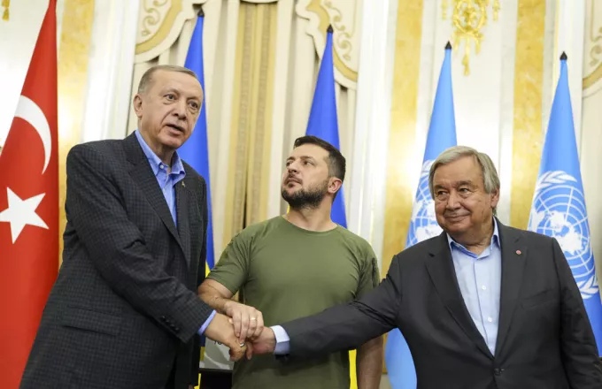 Ρόλο... διαμεσολαβητή στον πόλεμο στην Ουκρανία ζητά η Τουρκία