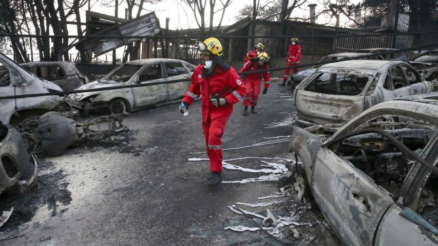 Φωτιά στο Μάτι: Στο εδώλιο Δούρου, Ψηνάκης και άλλοι 25 κατηγορούμενοι