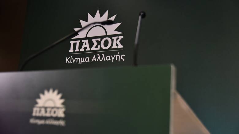 Βιασμός 12χρονης: Το ΠΑΣΟΚ διέγραψε μέλος του που συνομιλούσε με την ανήλικη μέσω blindchat 