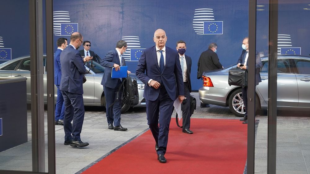 «Βαλίτσες» για Βρυξέλλες ετοιμάζει ο Νίκος Δένδιας