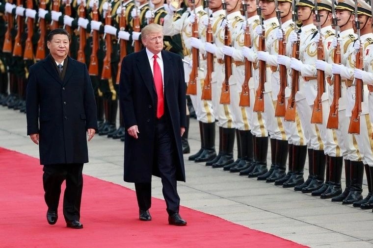 Γιατί το Πεκίνο αντιδρά χλιαρά στην εξουδετέρωση των συμμάχων του σε Ιράν και Βενεζουέλα από τις ΗΠΑ