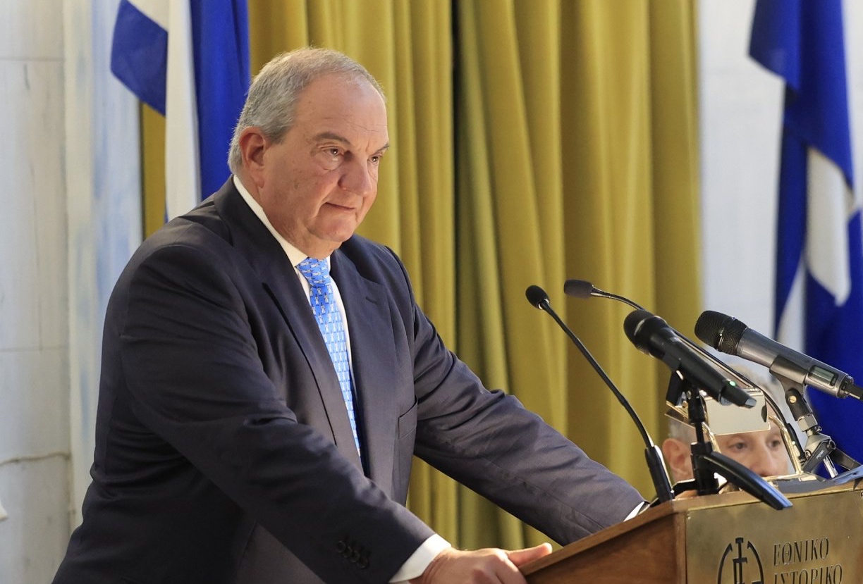 Για δες ποιος μιλάει... 