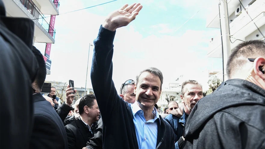«Παρά τα εμπόδια, τηρήσαμε τις δεσμεύσεις μας», δήλωσε ο Μητσοτάκης από την Πετρούπολη