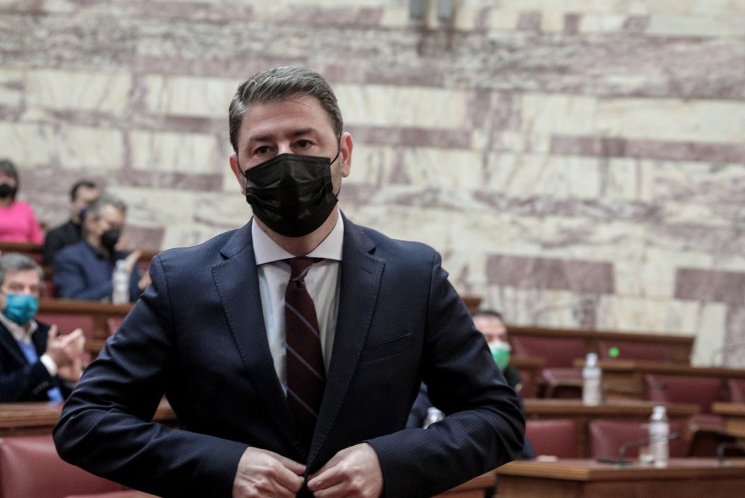 Γιατί ο Νίκος Ανδρουλάκης αρνείται να ενημερωθεί για τους λόγους παρακολούθησης του; 