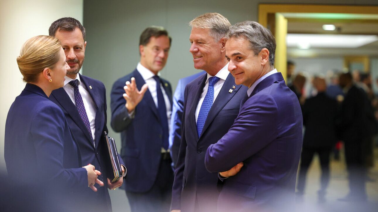 Σύνοδος Κορυφής: Έδωσαν τα χέρια οι 27 για τα ενεργειακά μέτρα