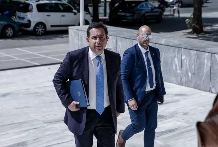 Μηταράκης: Στον Άρειο Πάγο για την υπόθεση με τους μετανάστες στον Έβρο
