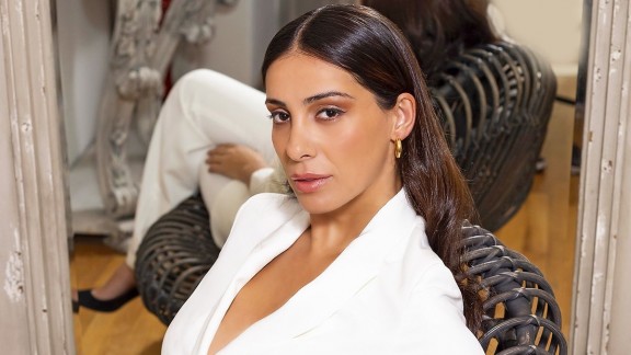 Η Βαλέρια Χοψονίδου φωτογραφίζει τα «sexy» πόδια της και «γκρεμίζει» το Instagram (pic)