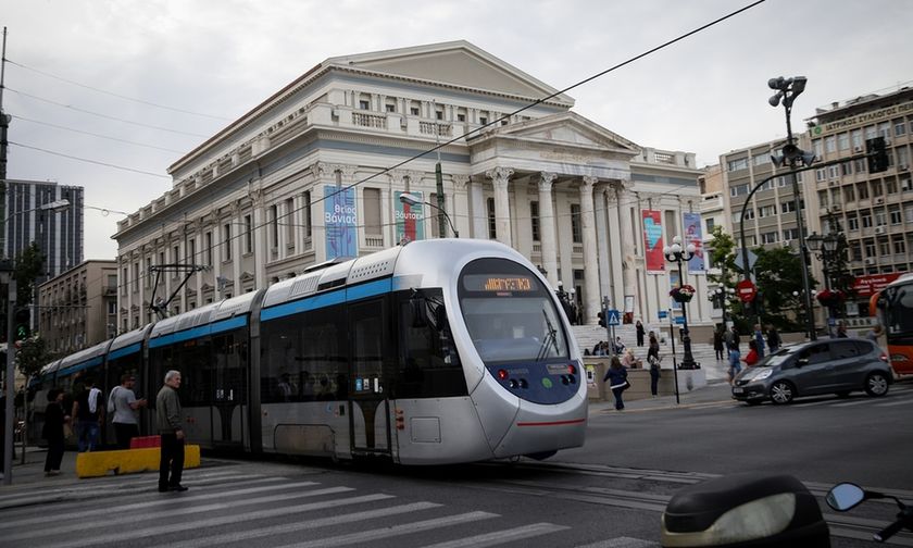 Ξεκινούν τα δρομολόγια του Τραμ στο τμήμα προς Πειραιά