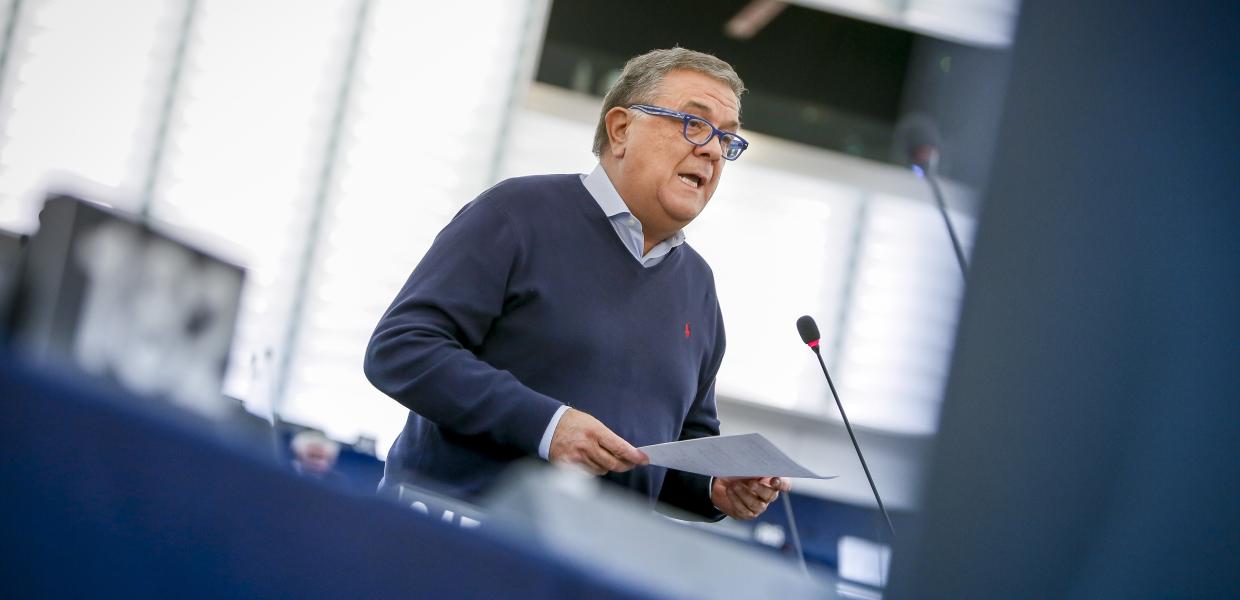Qatargate: Ο Παντσέρι υπέγραψε συμφωνία με τις βελγικές αρχές