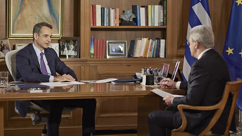 Σύγκρουση ΝΔ - ΣΥΡΙΖΑ: Τα επτά ψέματα που καταλογίζει το Μαξίμου στην Κουμουνδούρου