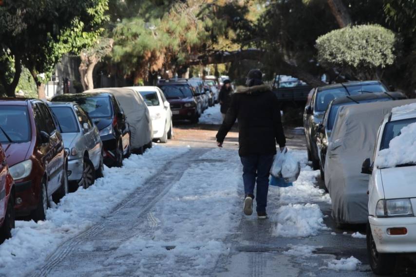 Σκηνές χάους για 4η συνεχόμενη ημέρα στην Αττική - Απαγορευτική η μετακίνηση 