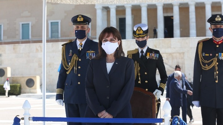 Σακελλαροπούλου: ''Η 25η Μαρτίου μας θυμίζει ότι τα έθνη καταλαμβάνουν τη θέση τους στο χάρτη της ιστορίας με πίστη στις δικές τους δυνάμεις''