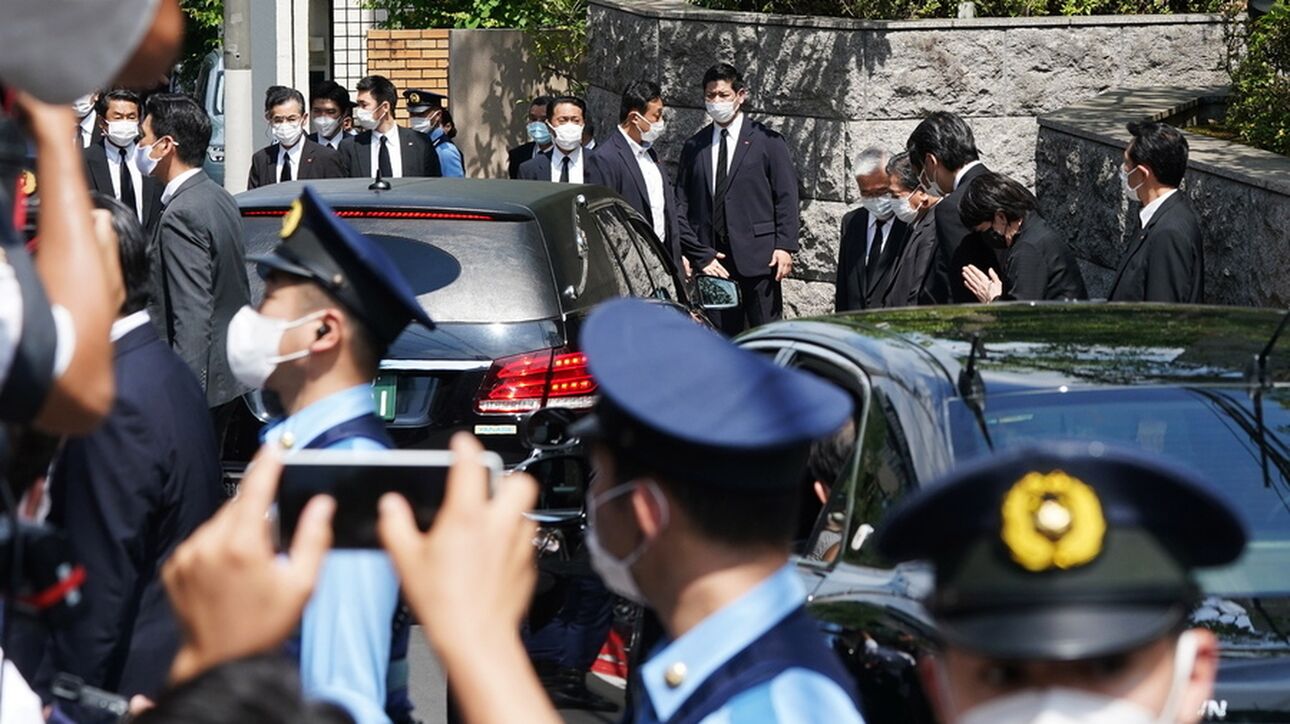 Ο δολοφόνος του Άμπε πίστευε ότι ήταν μέλος θρησκευτικής οργάνωσης που κατέστρεψε την οικογένειά του