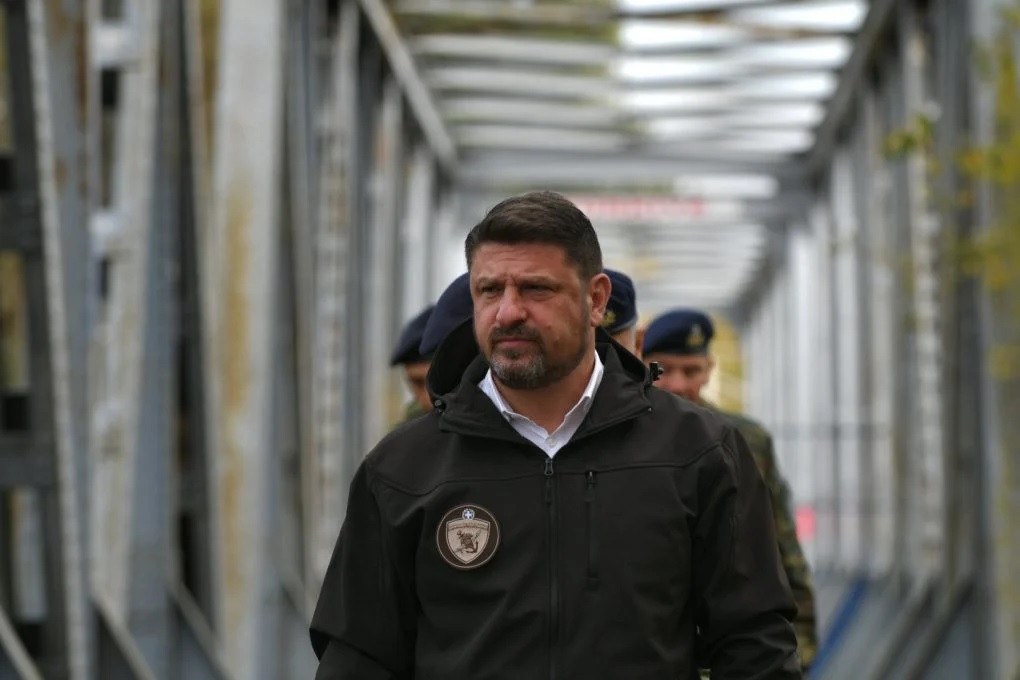 Χαρδαλιάς για τον φράχτη: «Θα μας βρίσκουν μπροστά τους»