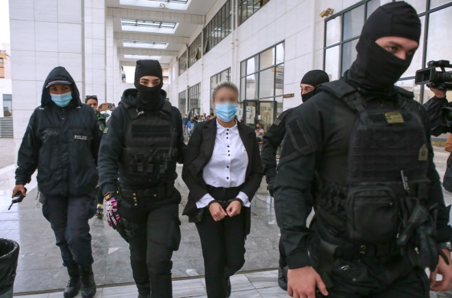 Επίθεση με βιτριόλι: ''Πήρα την ιδέα από την τηλεόραση'', δήλωσε η Έφη στην απολογία της