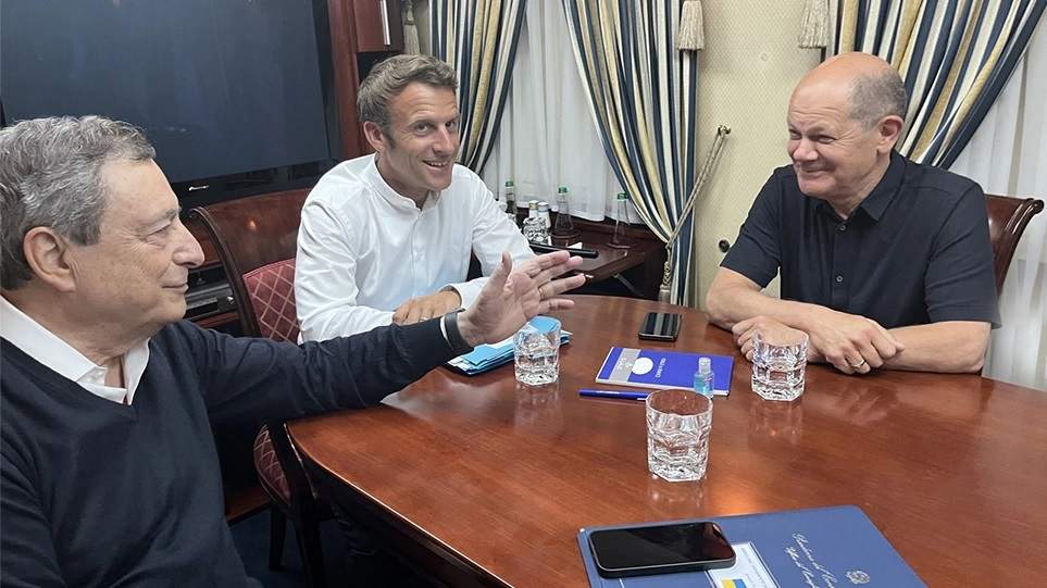 Ουκρανία: Σειρήνες πολέμου στο Κίεβο όταν έφτασαν οι Μακρόν, Σολτς και Ντράγκι