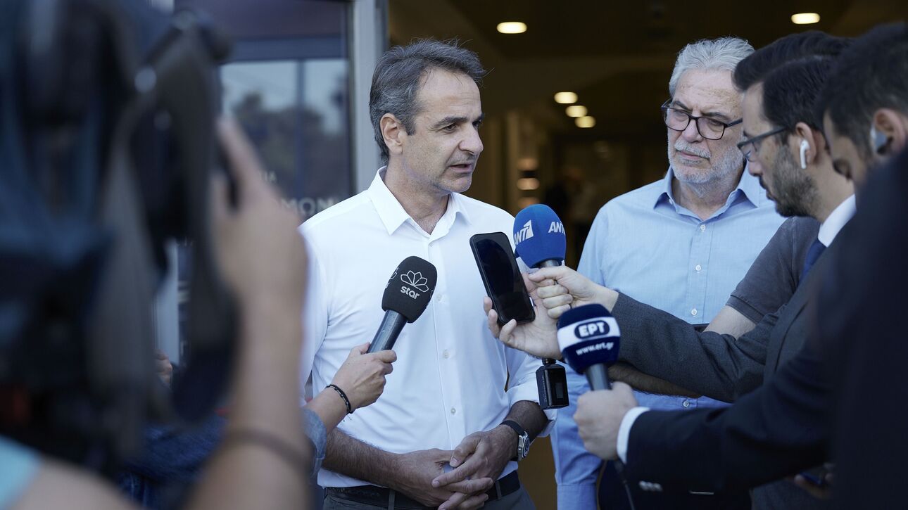Αυτοψία Μητσοτάκη στην Πεντέλη: Ικανοποιημένος από την ανταπόκριση του κρατικού μηχανισμού