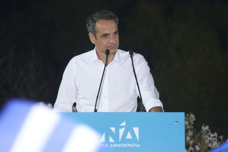 Μητσοτάκης: «Αρκετά με τους ντεμέκ πιστούς και τους ντεμέκ πατριώτες»