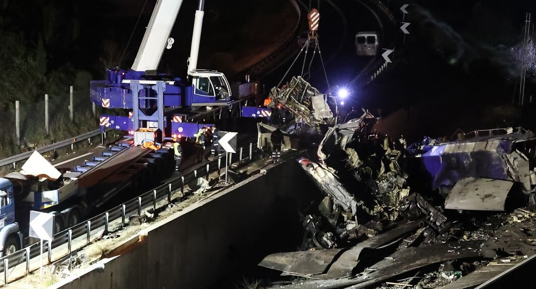 Τέμπη: Ο σταθμάρχης επί 4 βράδια πριν το δυστύχημα χρησιμοποιούσε τον τοπικό πίνακα τηλεδιοίκησης