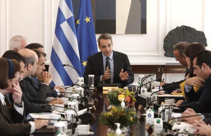 Απόθεμα 1 δισ. ευρώ για έξτρα μέτρα με εντολή Μητσοτάκη