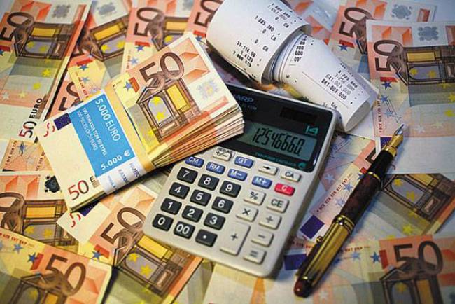 Πλησιάζει η ώρα των αναδρομικών – Ποιες κατηγορίες συνταξιούχων θα ωφεληθούν