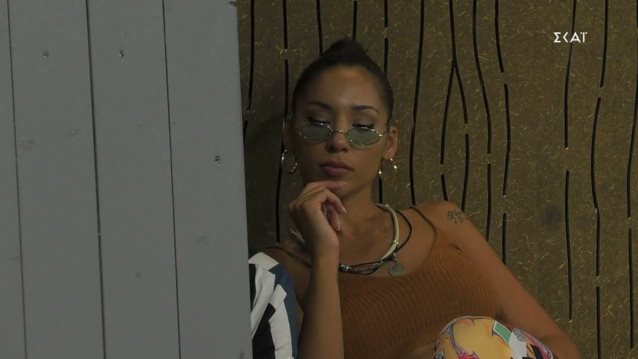 Big Brother: Η Ανχελίτα ποζάρει αισθησιακά και προκαλεί... ζαλάδες (pics)