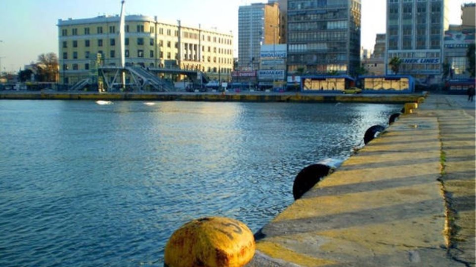 Πειραιάς: Εντοπίστηκε στο λιμάνι 5χρονο κορίτσι χωρίς τις αισθήσεις του