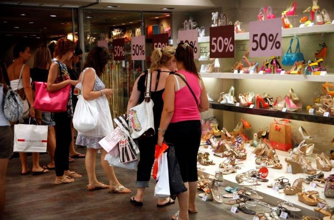 Αρχίζουν από αύριο, Δευτέρα 5/7, οι θερινές εκπτώσεις