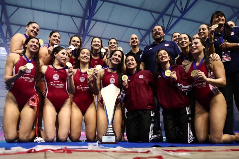 Πόλο: «Ερυθρόλευκες» γοργόνες κατέκτησαν το ευρωπαϊκό Σούπερ Καπ