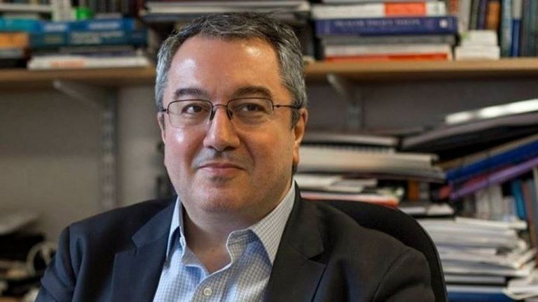 Μόσιαλος - Κορωνοϊός: Η άρση των περιορισμών των εμβολιασμένων δεν είναι διαχωρισμός