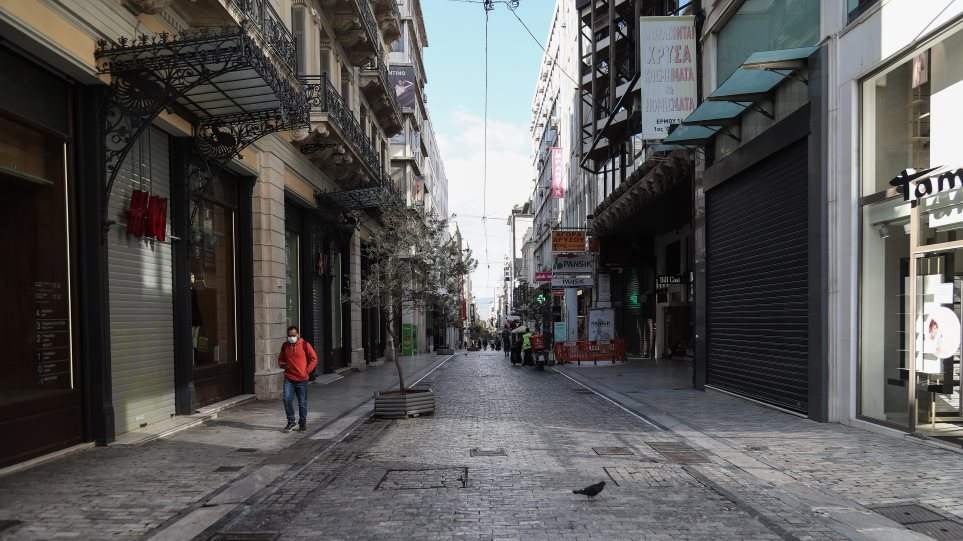 Κορωνοϊός: «Πρόσω ολοταχώς» για πάνω από 10.000 κρούσματα και 100 νεκρούς την ημέρα